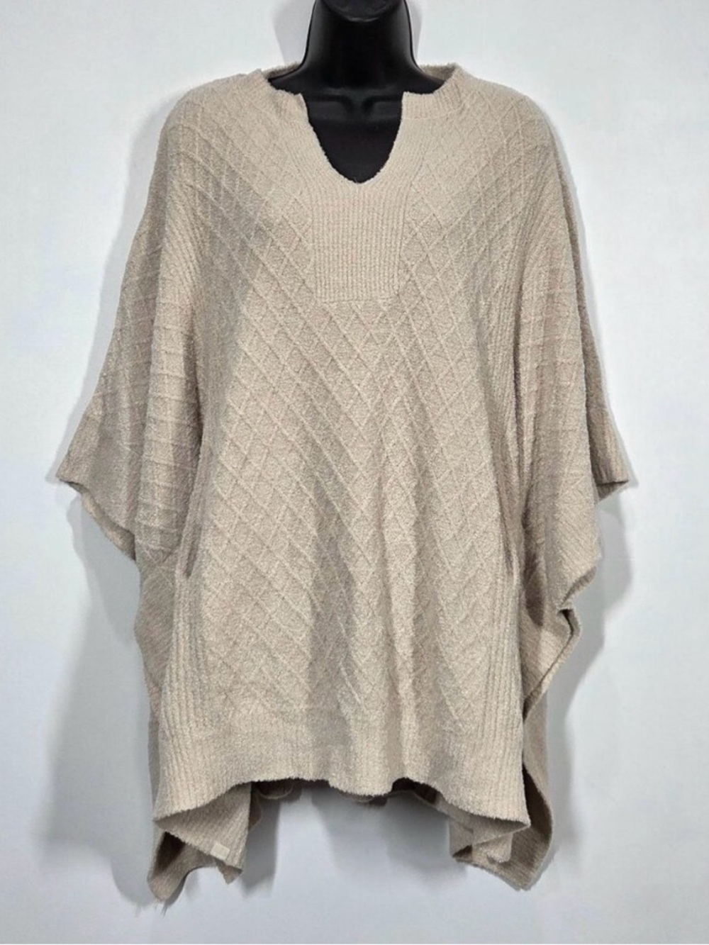 Barefoot Dreams Sweater L XL Cream Cozychic Lite Diamond Split Neck Poncho